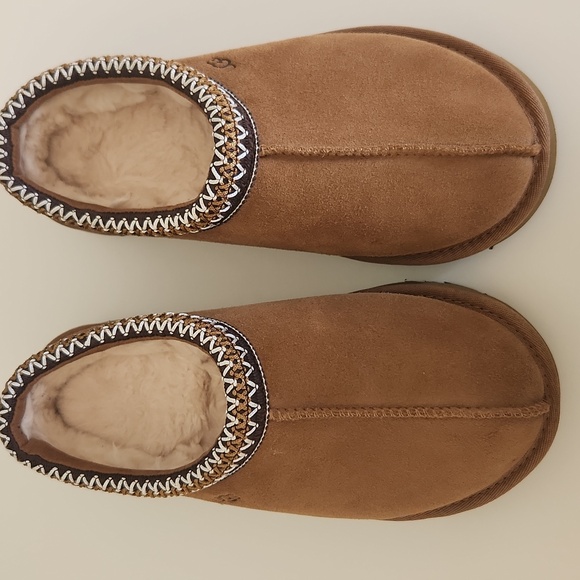 UGG Tasman - Picture 2 of 8